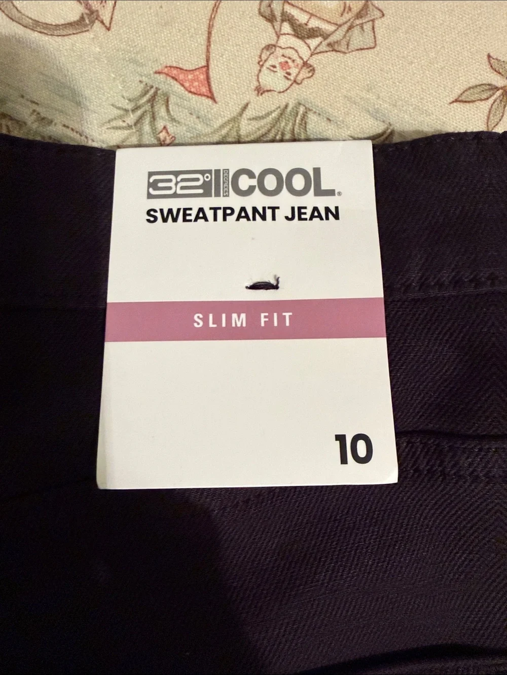 32 Degrees Women's Straight Leg Jeans in Black - Picture 3 of 3
